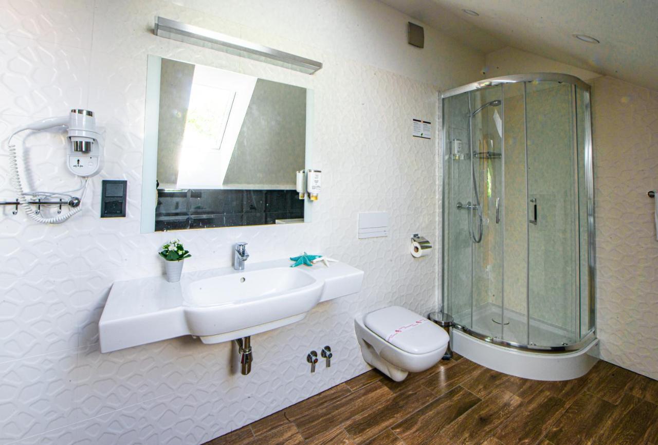 Hotel Nadmorski Леба Екстериор снимка