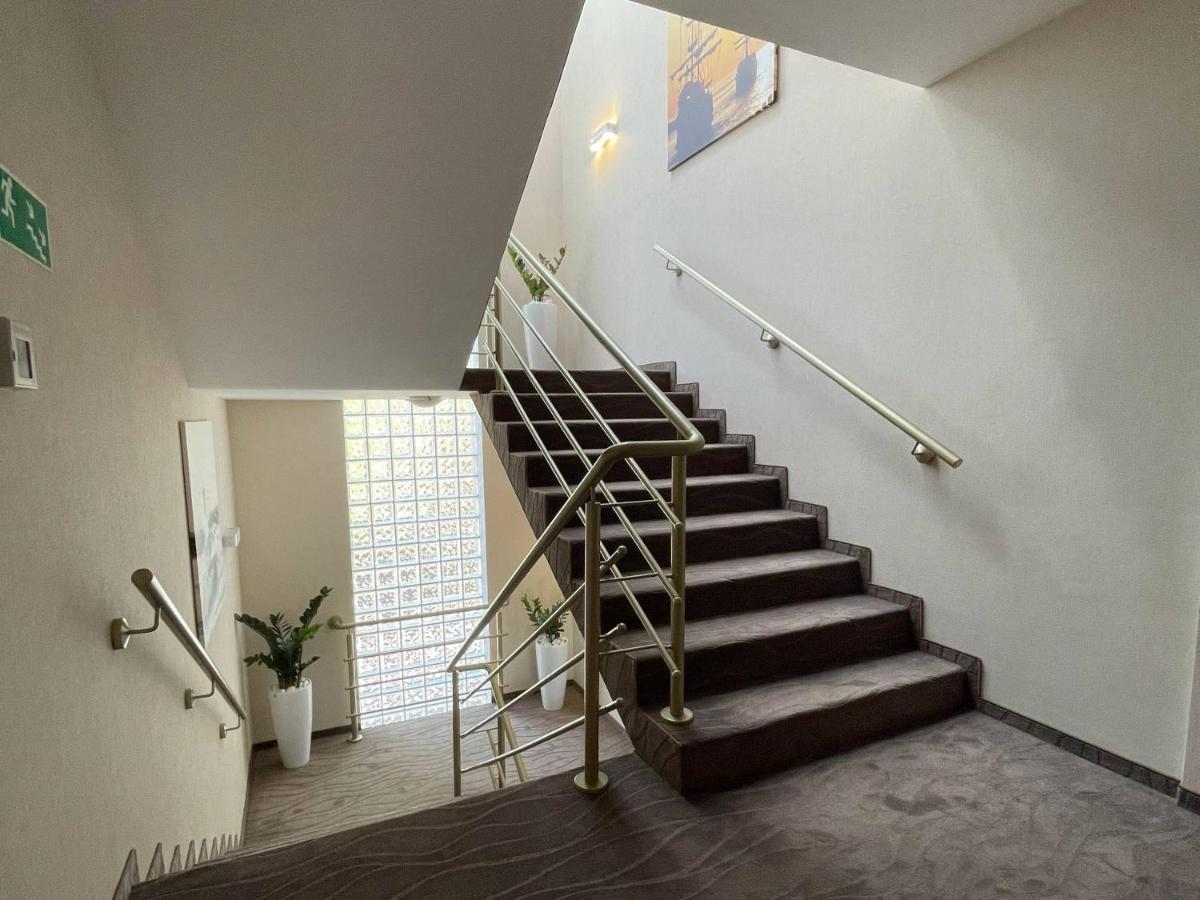Hotel Nadmorski Леба Екстериор снимка